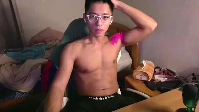 iron0401 online show from 02/26/26, 05:13