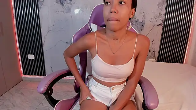 Mia Duarte1 online show from 05/06/26, 07:29