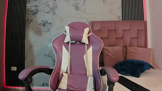 Mia Duarte1 online show from 11/24/25, 07:25