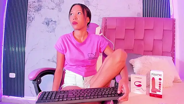Mia Duarte1 online show from 09/30/25, 07:31