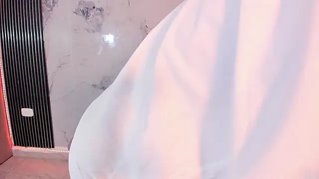 Mia Duarte1 online show from 03/06/26, 08:59