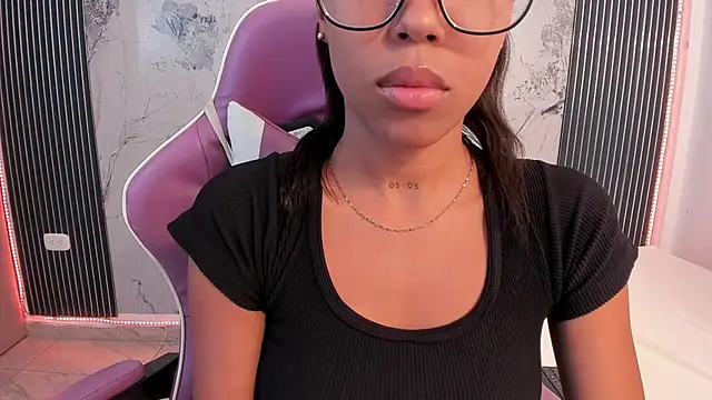 Mia Duarte1 online show from 06/25/26, 07:19