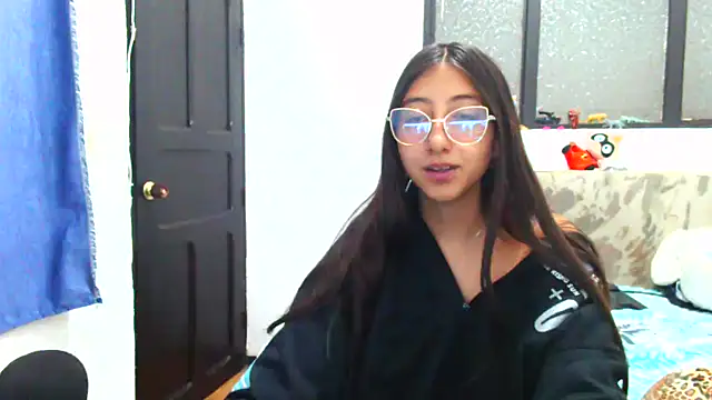 Snapshot of Nanilux chatting on 10/14/25, 09:47 Nanilux online show from 10/14/25, 09:47