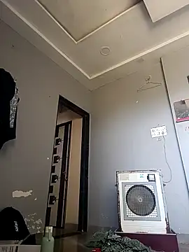 TSPRAJ0 online show from 04/17/26, 08:28