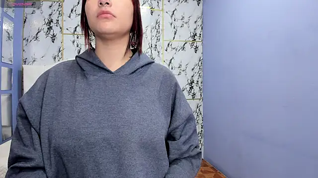 Itsuki N online show from 12/20/25, 01:25