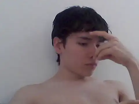 Snapshot of boxedtwink18 chatting on 09/10/25, 08:41 boxedtwink18 online show from 09/10/25, 08:41