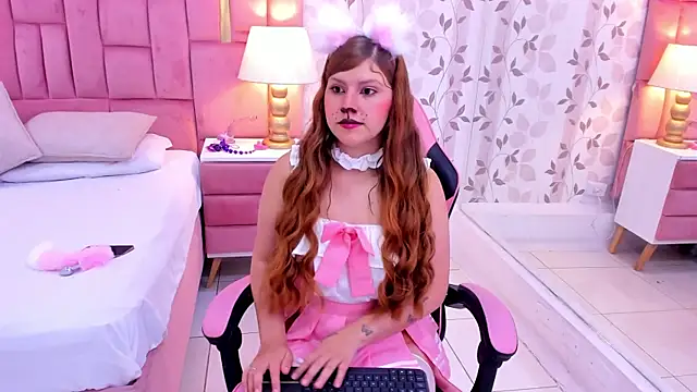 EimmyJones online show from 11/01/25, 03:57