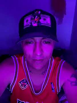 Snapshot of Jrivera22 chatting on 11/28/25, 05:40 Jrivera22 online show from 11/28/25, 05:40