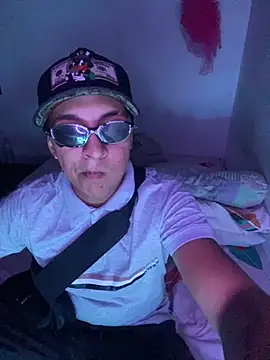 Snapshot of Jrivera22 chatting on 11/29/25, 05:51 Jrivera22 online show from 11/29/25, 05:51