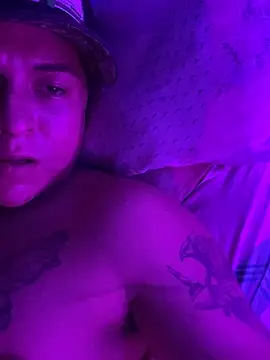 Snapshot of Jrivera22 chatting on 11/12/25, 07:23 Jrivera22 online show from 11/12/25, 07:23