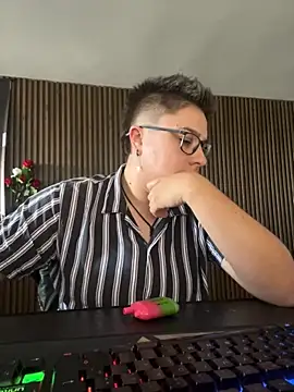 IanGilbert online show from 12/01/25, 05:36