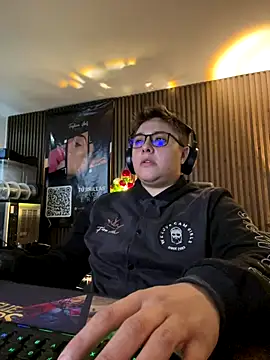 IanGilbert online show from 12/20/25, 07:00