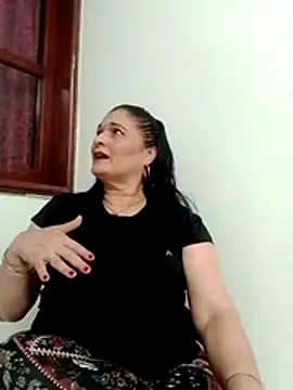 Snapshot of Lenacorbet chatting on 11/25/25, 06:41 Lenacorbet online show from 11/25/25, 06:41