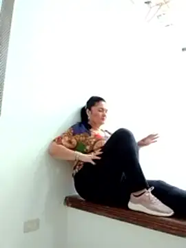 Snapshot of Lenacorbet chatting on 11/13/25, 06:45 Lenacorbet online show from 11/13/25, 06:45