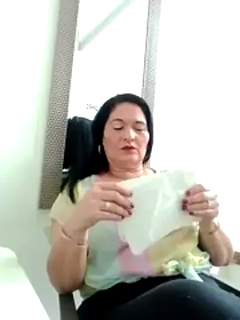 Snapshot of Lenacorbet chatting on 11/11/25, 07:08 Lenacorbet online show from 11/11/25, 07:08