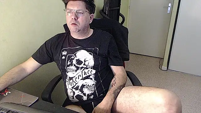 blueandwhite1 online show from 02/02/26, 04:50