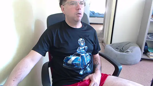 blueandwhite1 online show from 06/03/26, 07:20