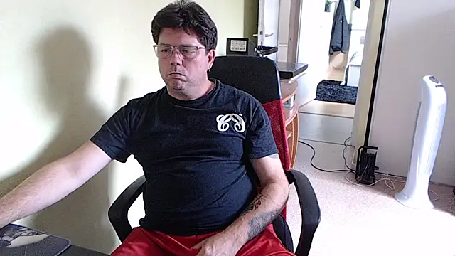 Snapshot of blueandwhite1 chatting on 09/09/25, 02:48 blueandwhite1 online show from 09/09/25, 02:48