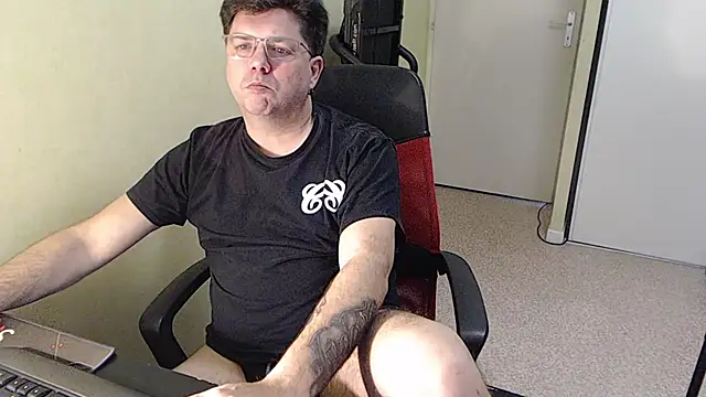 blueandwhite1 online show from 01/31/26, 10:19