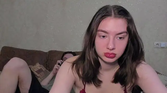 muuur fam online show from 10/18/25, 07:49
