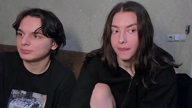 muuur fam online show from 10/12/25, 10:22