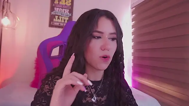  chloe moons  online show from 02/09/26, 08:18