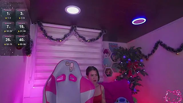  chloe moons  online show from 12/13/25, 08:04