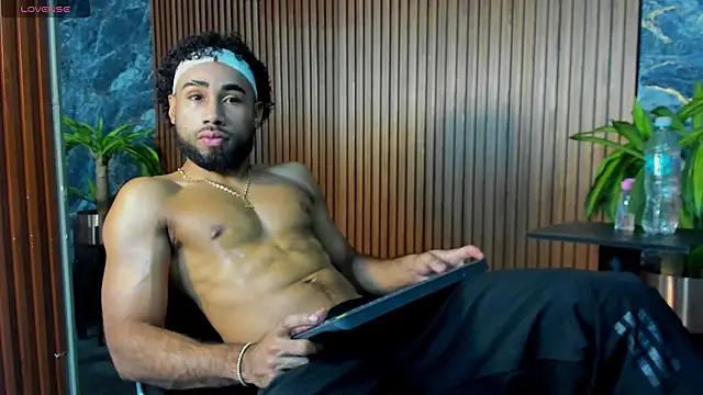 luca flame online show from 10/21/25, 05:12