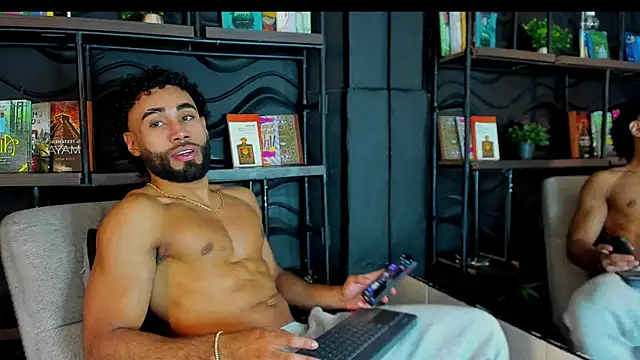 luca flame online show from 09/09/25, 02:15