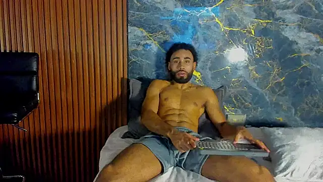 luca flame online show from 09/18/25, 06:44