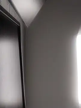 danigarci2307 online show from 12/15/25, 10:59