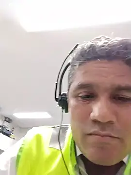 danigarci2307 online show from 11/29/25, 09:59