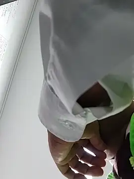 danigarci2307 online show from 10/31/25, 02:30