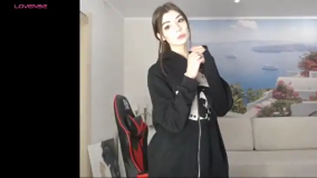 shadowraze228 online show from 10/23/25, 09:02