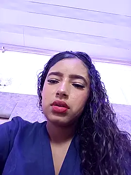 Zoe-Johnson  online show from 03/22/26, 09:27