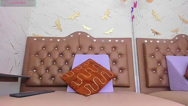 Zoe-Johnson  online show from 09/27/25, 10:16