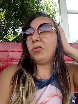 isabella lovem online show from 04/21/26, 04:24