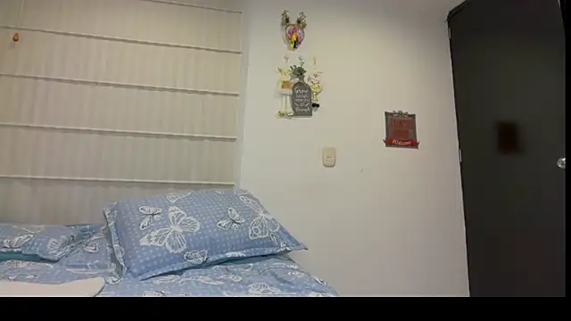 sasha jonne online show from 12/21/25, 01:08