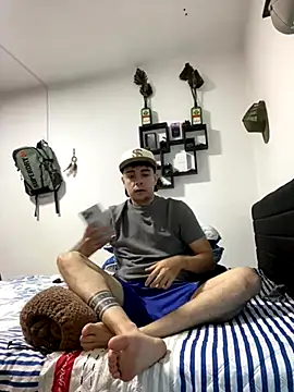 Jaguer2213 online show from 11/04/25, 03:21