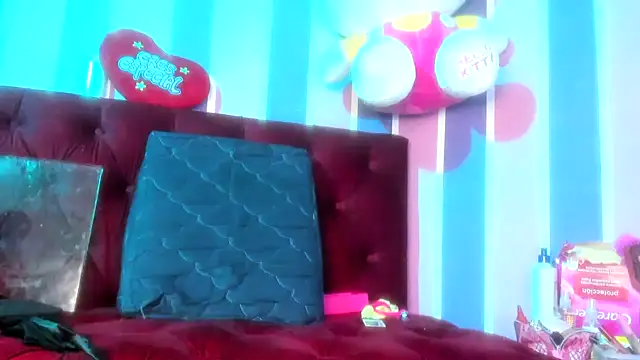 teilor dreamse online show from 12/17/25, 03:11