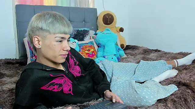 Snapshot of Playboy_Andersex chatting on 10/01/25, 07:40 Playboy Andersex online show from 10/01/25, 07:40