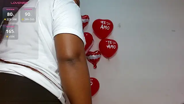 Snapshot of Kayla21_ chatting on 02/12/26, 01:11 Kayla21 online show from 02/12/26, 01:11