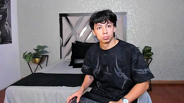 Tyler durten online show from 10/22/25, 03:17