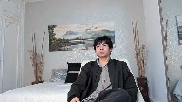 Snapshot of Tyler_durten chatting on 09/14/25, 03:29 Tyler durten online show from 09/14/25, 03:29