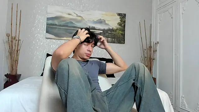 Snapshot of Tyler_durten chatting on 09/12/25, 03:28 Tyler durten online show from 09/12/25, 03:28