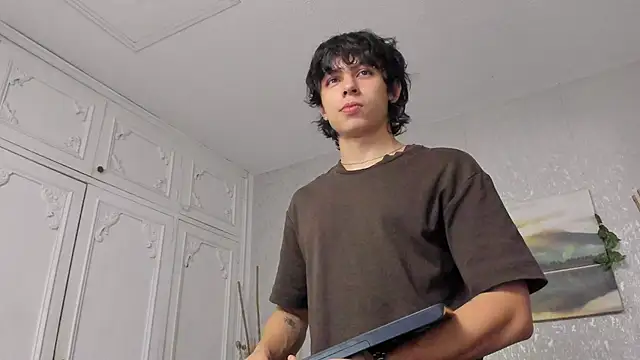 Snapshot of Tyler_durten chatting on 06/20/26, 03:00 Tyler durten online show from 06/20/26, 03:00