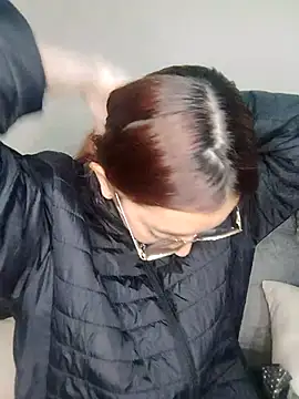 AnnieSparkle online show from 10/03/25, 12:03