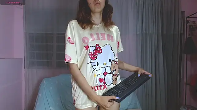 AnnieSparkle online show from 06/04/26, 12:04