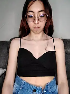 AnnieSparkle online show from 09/30/25, 12:16