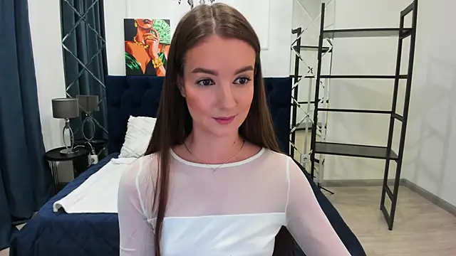 LoraSunnyy online show from 05/07/26, 07:34